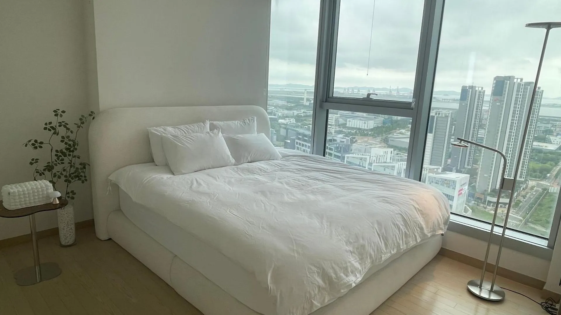 Otium Apartment Incheon